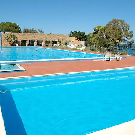 Кемпінг Costa Ponente Чефалу