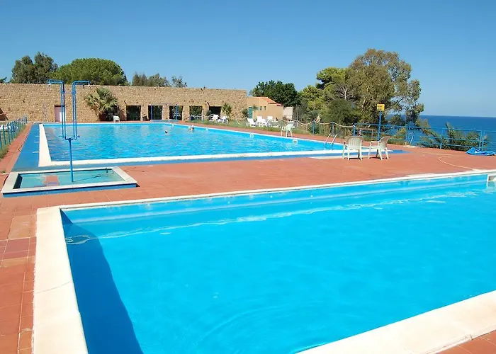 Кемпінг Costa Ponente Чефалу